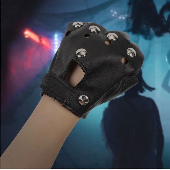 Studded Gloves - Picture 6 of 11